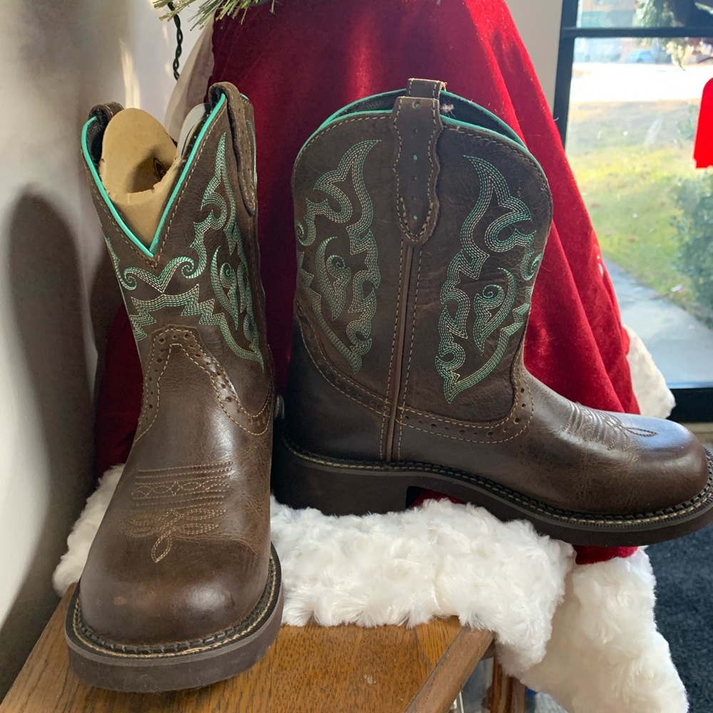 Justin Gypsy Boot sz 7 1/2B brown/mint trim